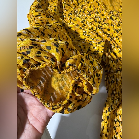 Like New Anthropologie Yellow Smocked Midi Dress Size Small Modeled 🌼 - Picture 8 of 8